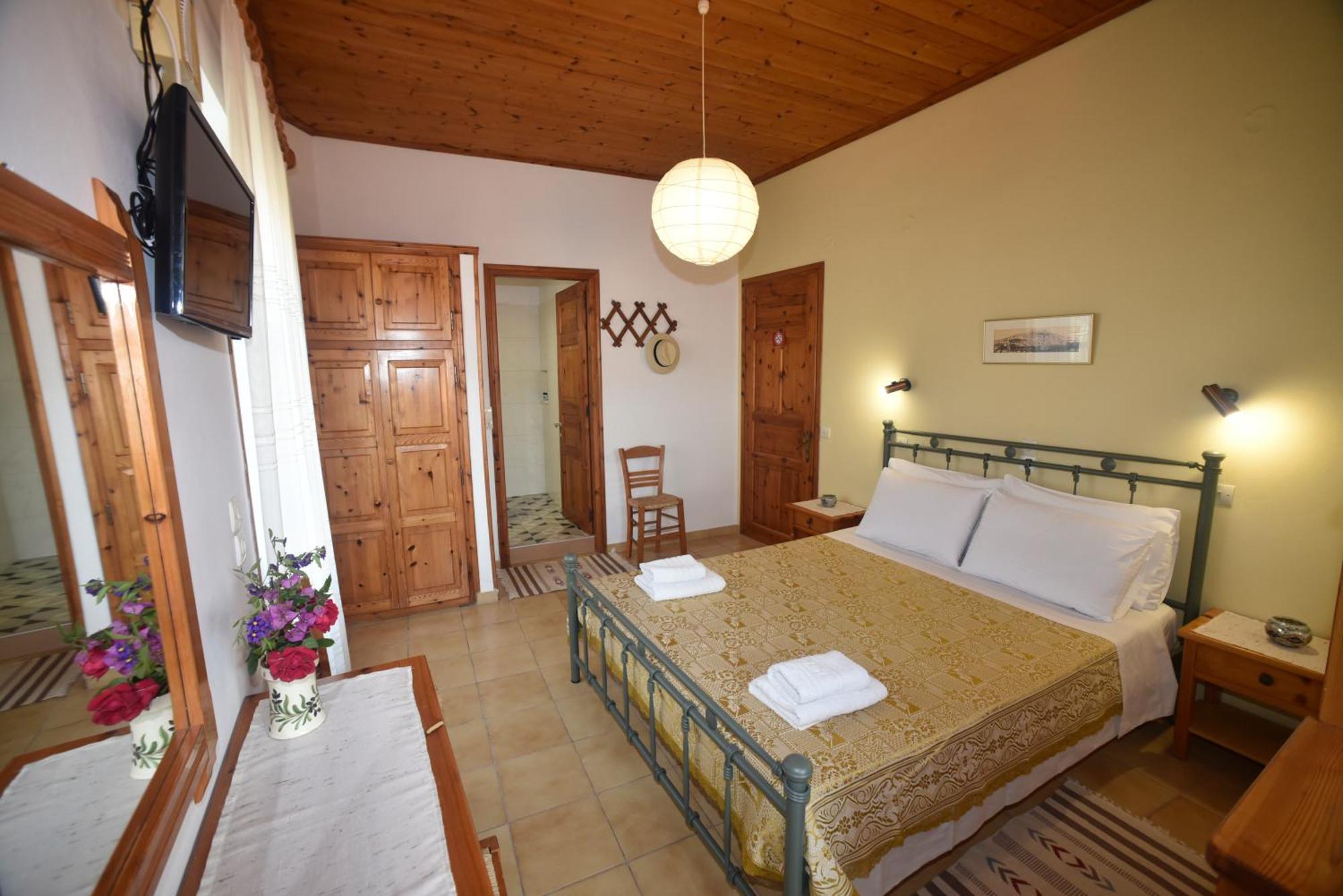 Evanthia Toroz Rooms & Studios Mithimna Extérieur photo