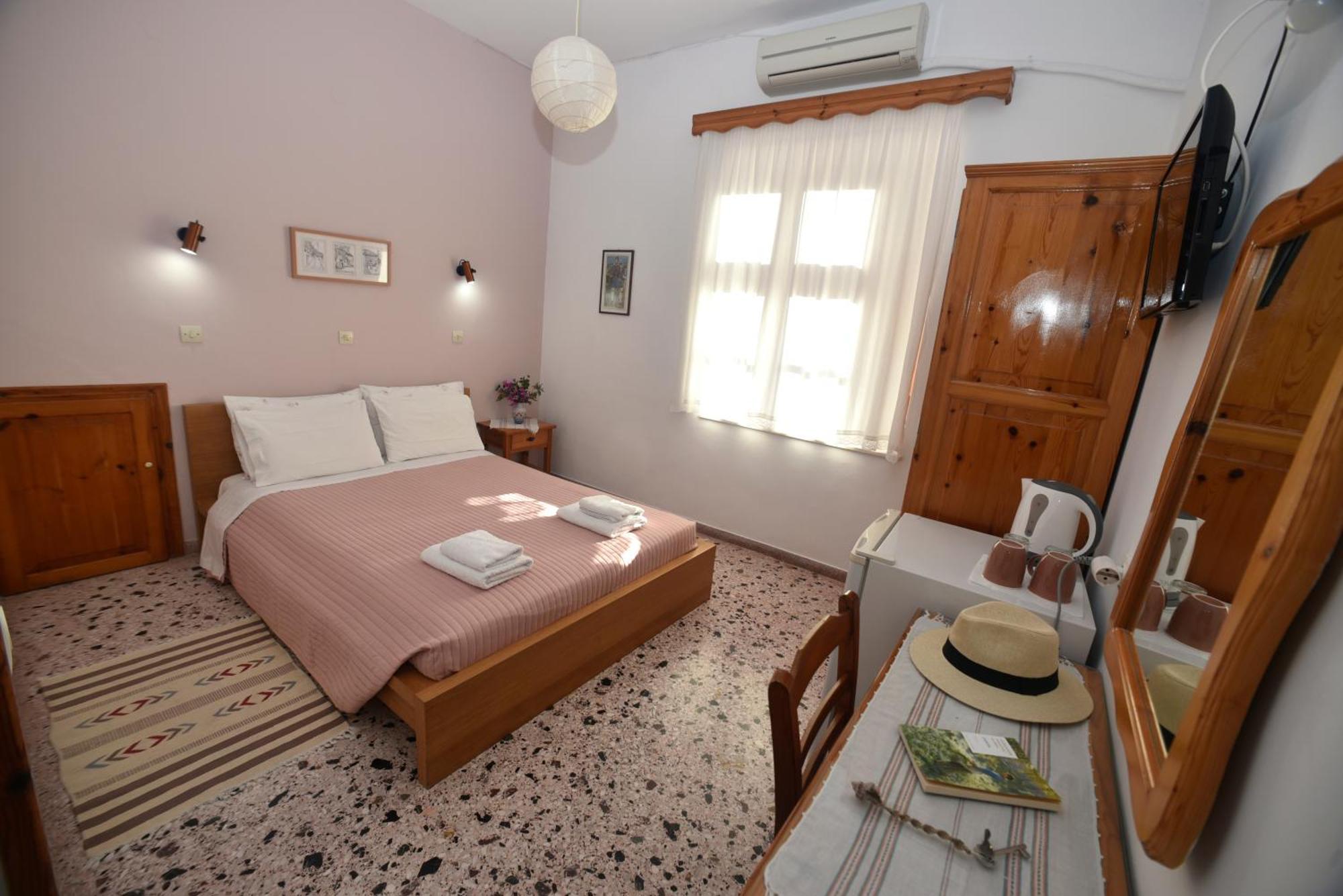 Evanthia Toroz Rooms & Studios Mithimna Extérieur photo